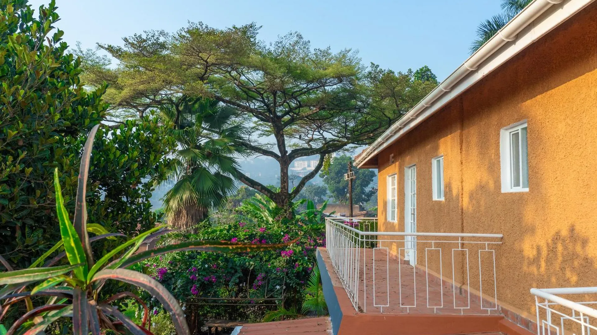 Jjaja'S Avocado Grove - Avocado Apartment Kampala